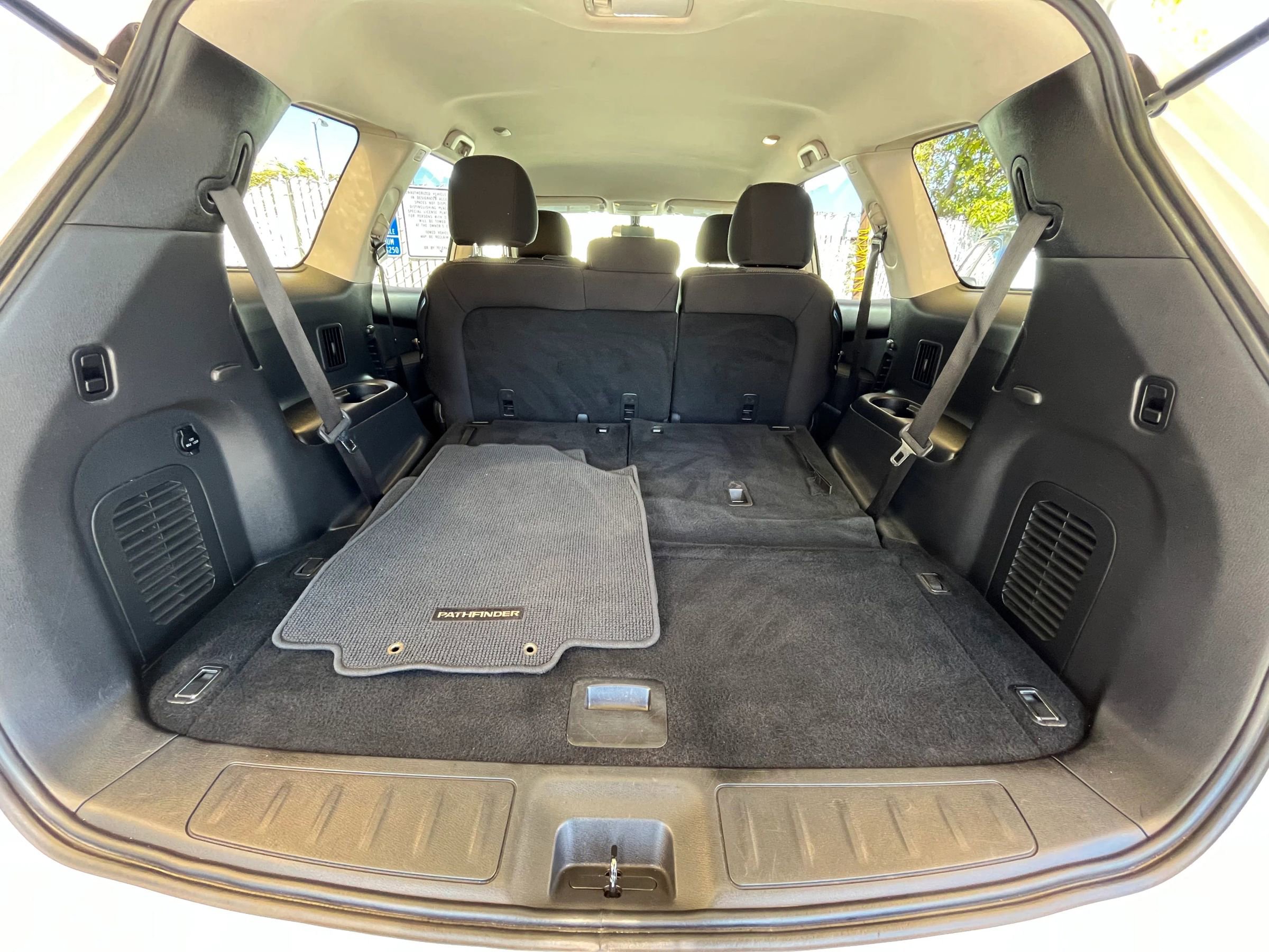 Used 2017 Nissan Pathfinder SV w/ Trailer Tow Package image 28