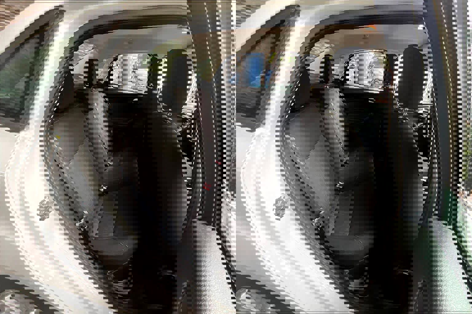 Used 2017 Ford Focus SE FWD image 20