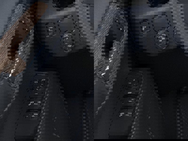 Used 2025 Chevrolet Silverado 1500 LT w/ Safety Package image 70