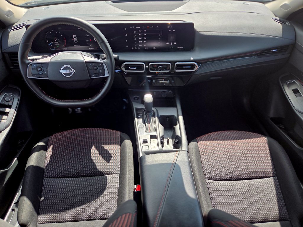 Used 2026 Nissan Sentra SR w/ Floor Mat Package FWD image 10