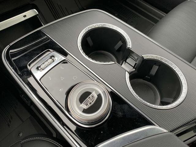 New 2024 Cadillac Lyriq Luxury w/ LPO, Floor Liner Package image 8