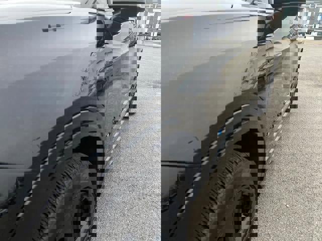 Used 2024 Chevrolet Equinox EV RS image 6