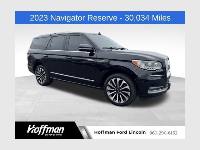 Certified 2023 Lincoln Navigator Reserve AWD/4WD image 1