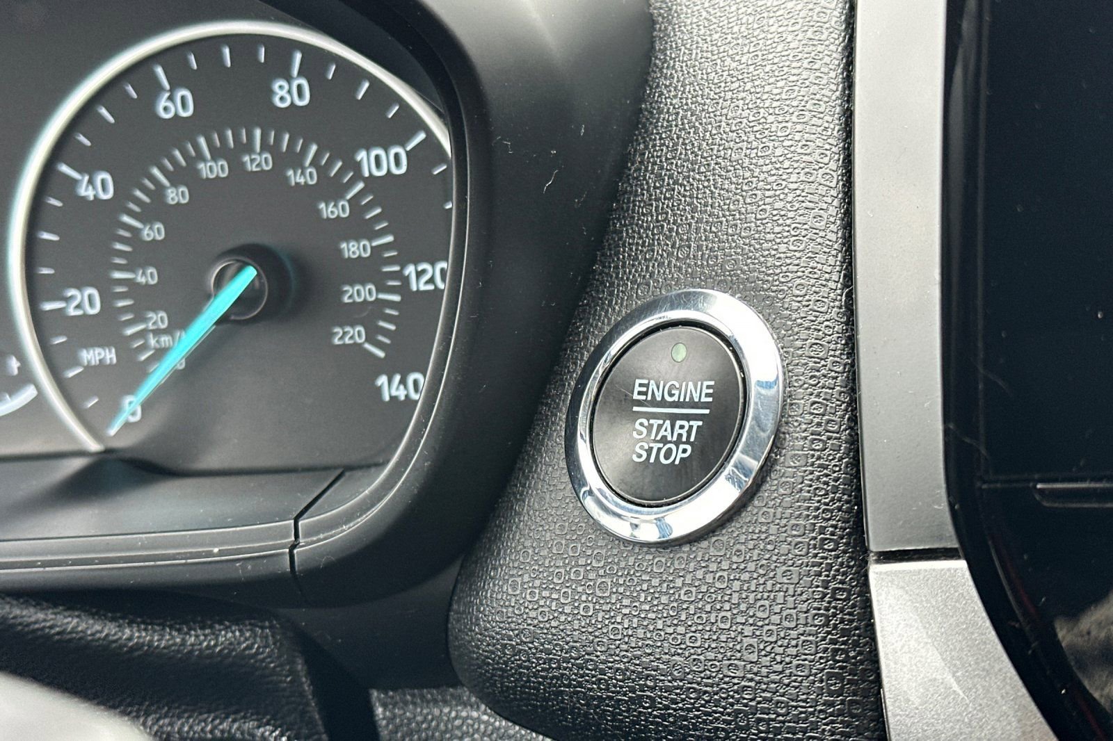 Used 2020 Ford EcoSport SES image 24