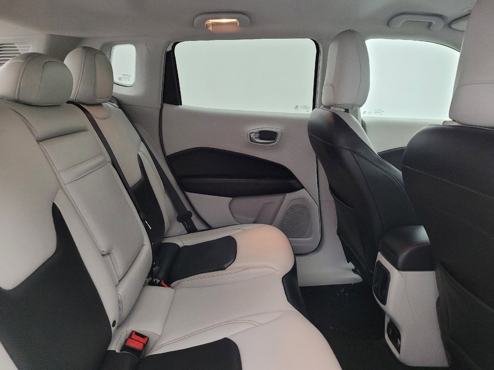 Used 2018 Jeep Compass Limited w/ Navigation Group image 19