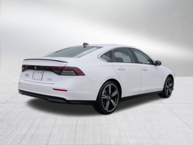 Used 2024 Honda Accord Sport image 3