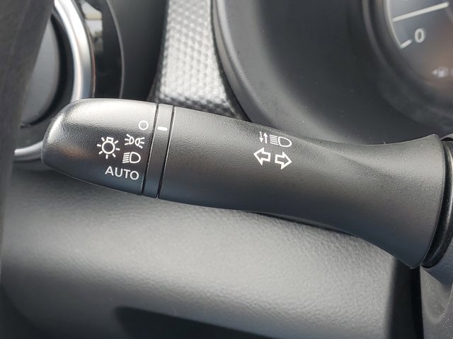 Certified 2024 Nissan Kicks SV FWD image 9