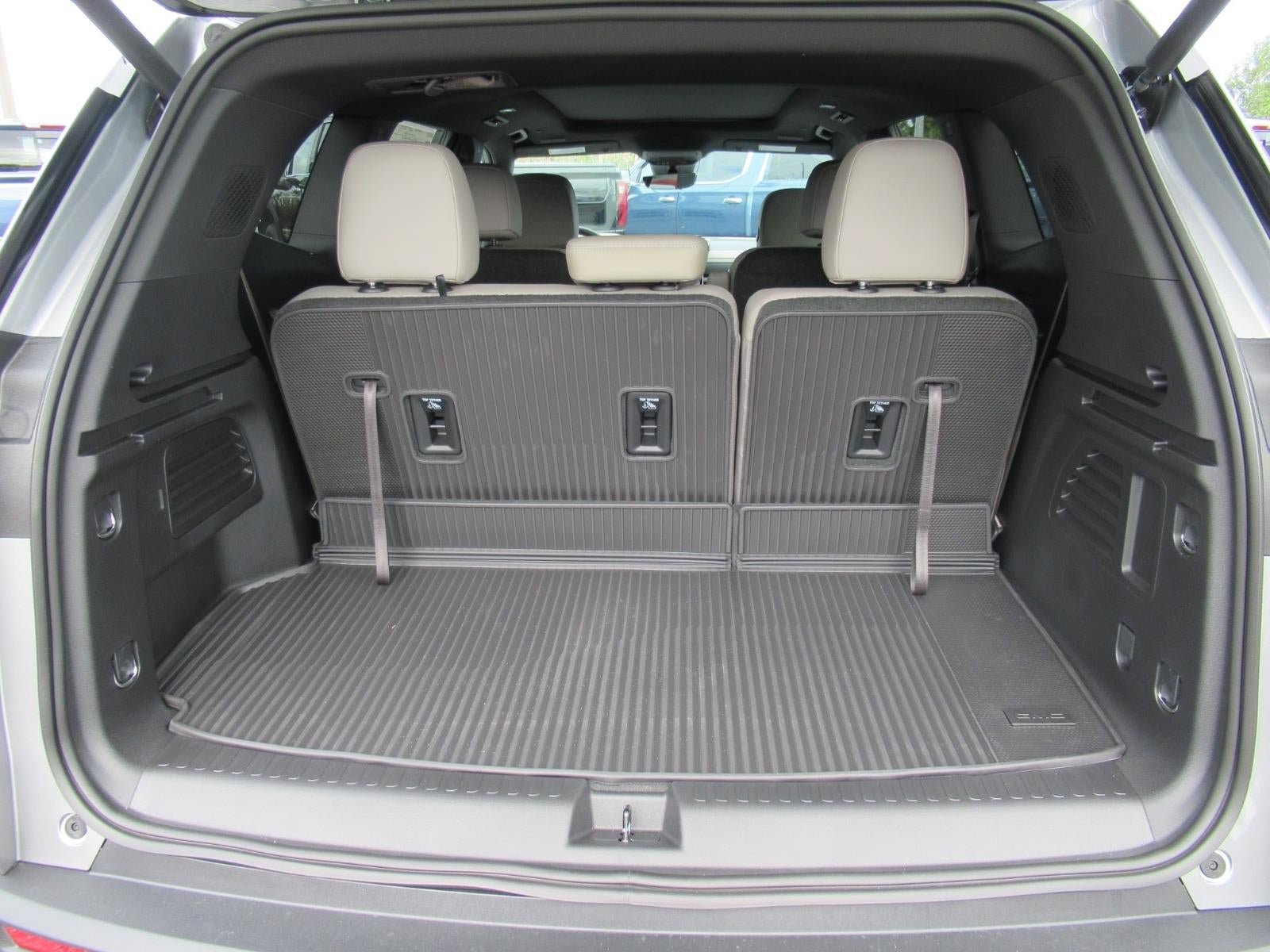 New 2026 GMC Acadia Elevation w/ Elevation Premium Package FWD image 38