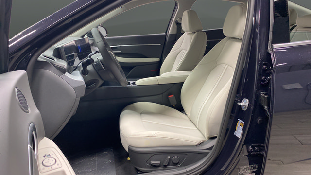 New 2026 Hyundai Sonata SEL AWD/4WD image 9
