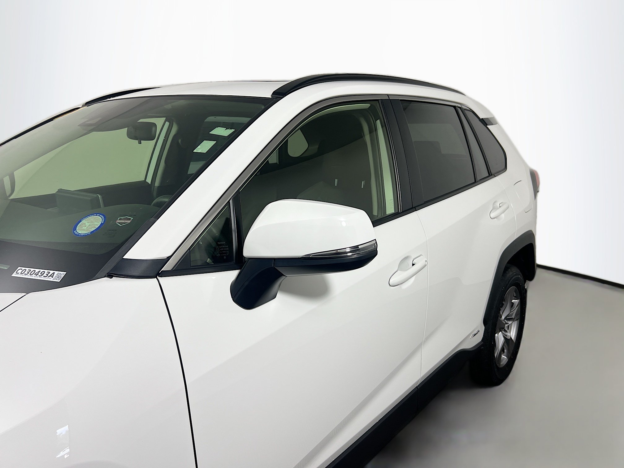 Used 2025 Toyota RAV4 XLE w/ Convenience Package AWD/4WD image 12