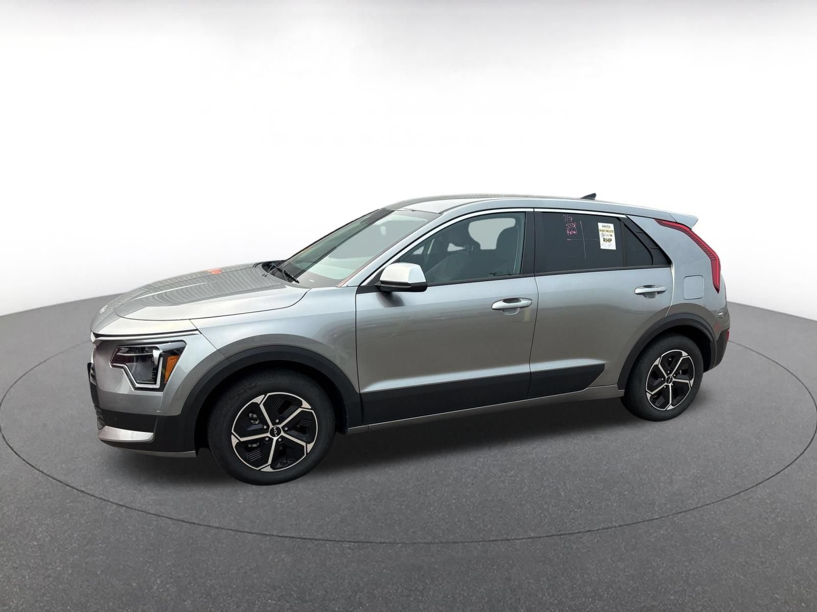Used 2026 Kia Niro LX FWD image 5