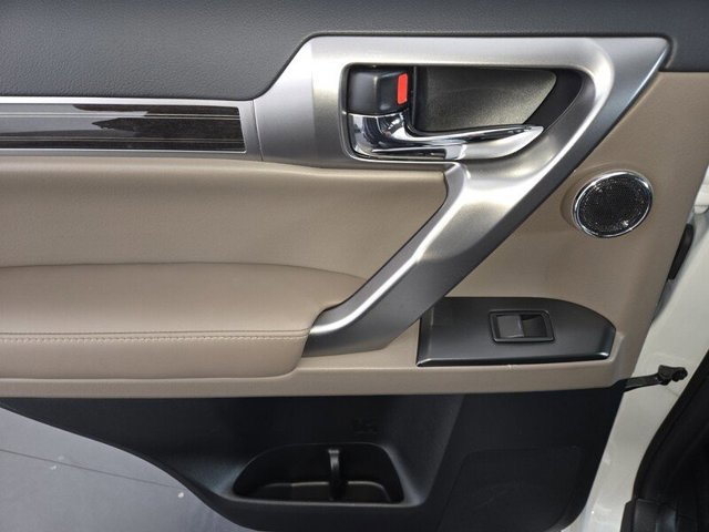 Certified 2023 Lexus GX 460 Premium w/ Accessory Package AWD/4WD image 20