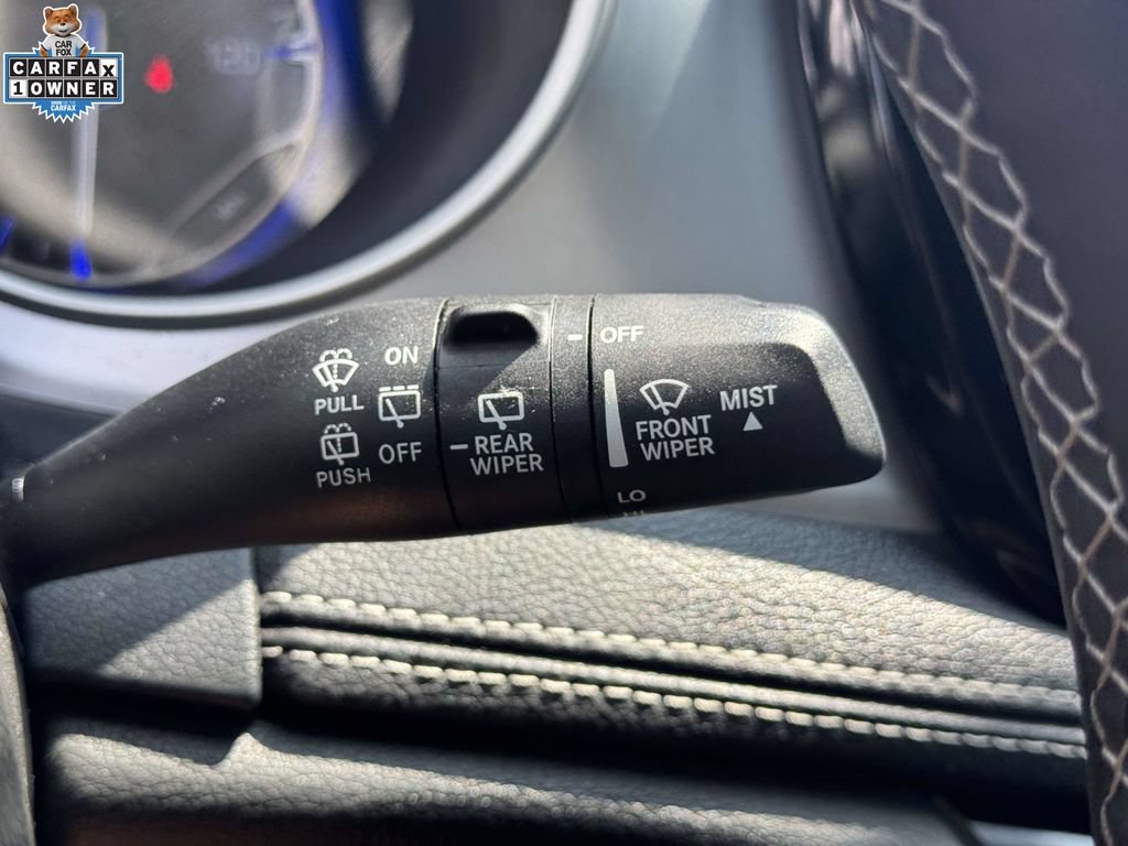 Used 2025 Chrysler Pacifica Limited FWD image 24