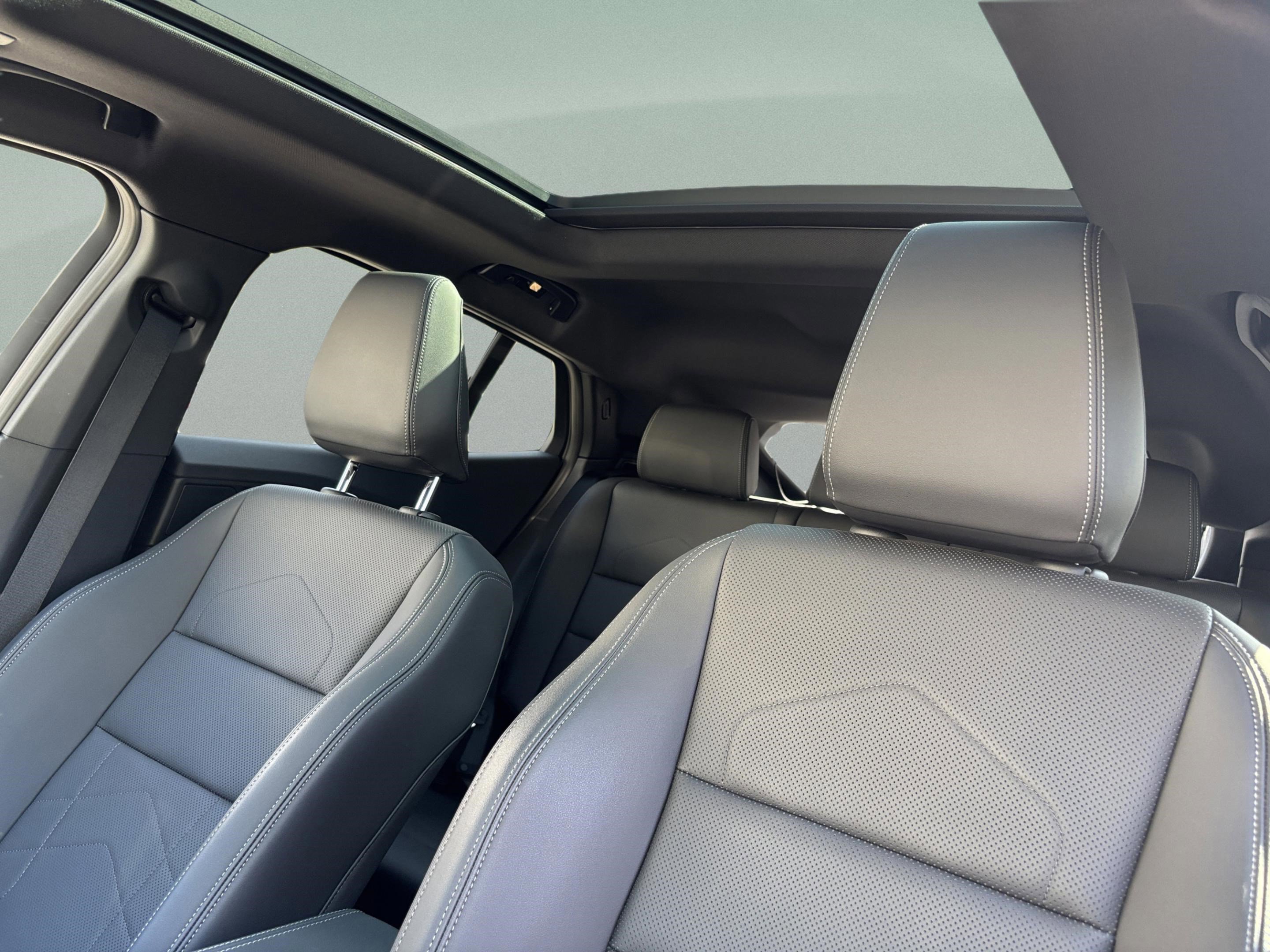 Used 2025 BMW X2 xDrive28i image 19