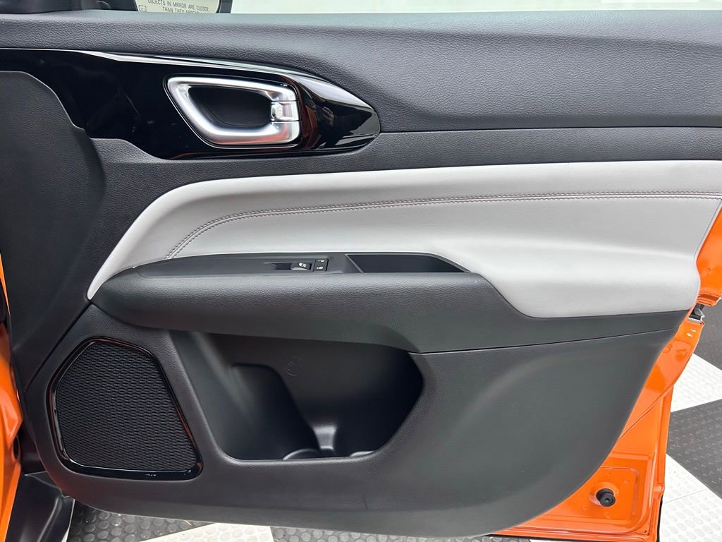 New 2026 Jeep Compass Limited image 15