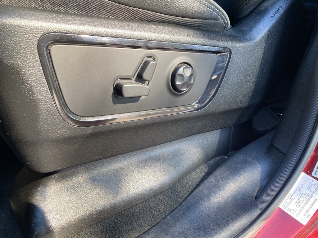 Used 2022 RAM 1500 Limited w/ Body-Colour Bumper Group image 10