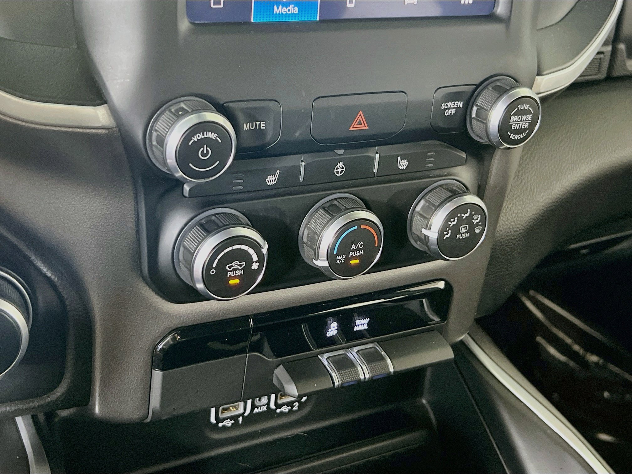 Used 2023 RAM 1500 Big Horn AWD/4WD image 15