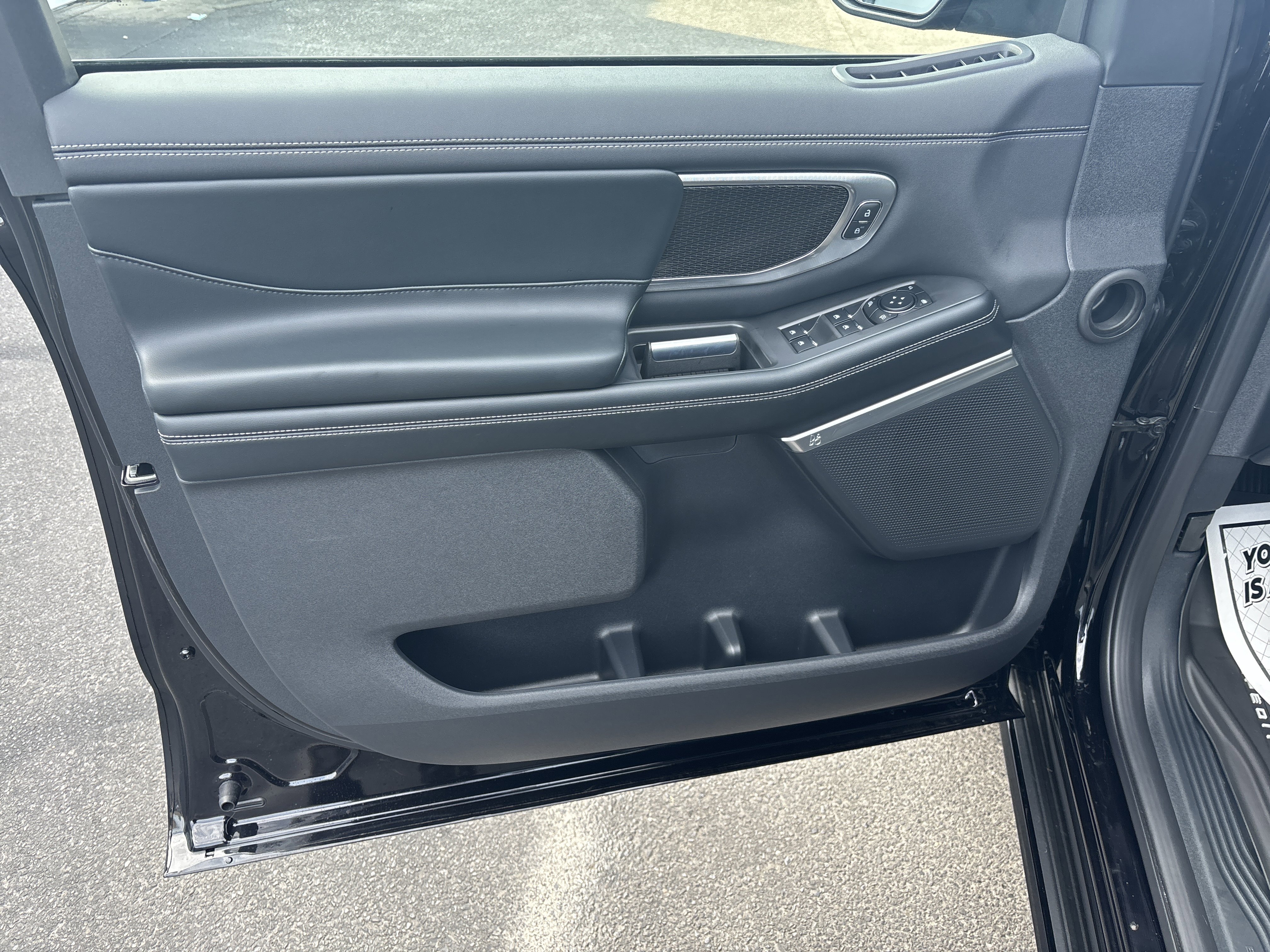 New 2025 Ford Expedition Max Platinum image 16