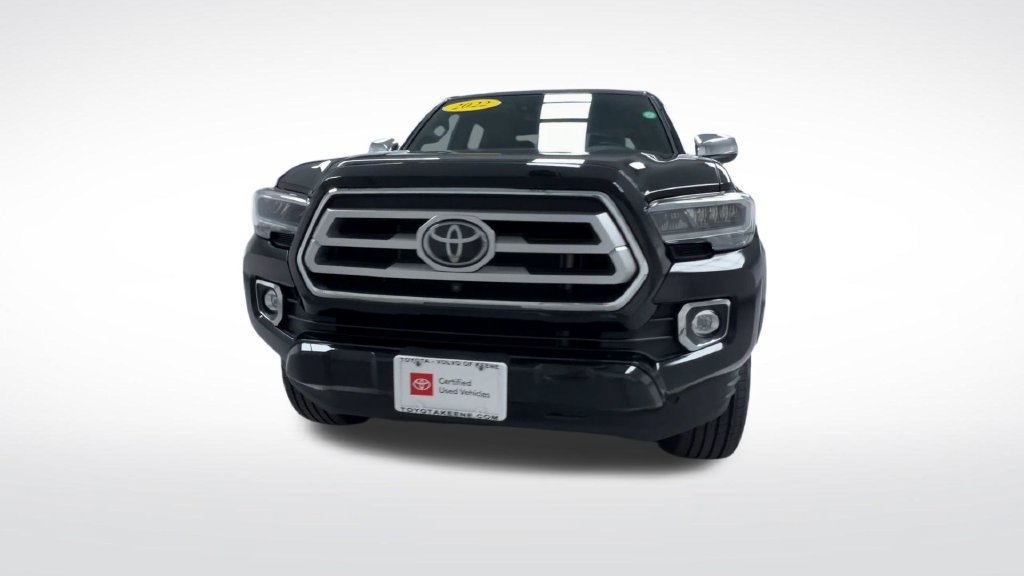 Certified 2022 Toyota Tacoma Limited AWD/4WD image 4