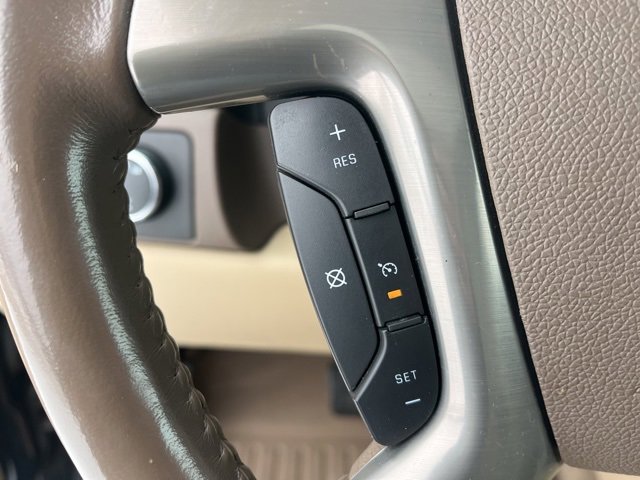 Used 2009 Chevrolet Suburban LTZ image 18