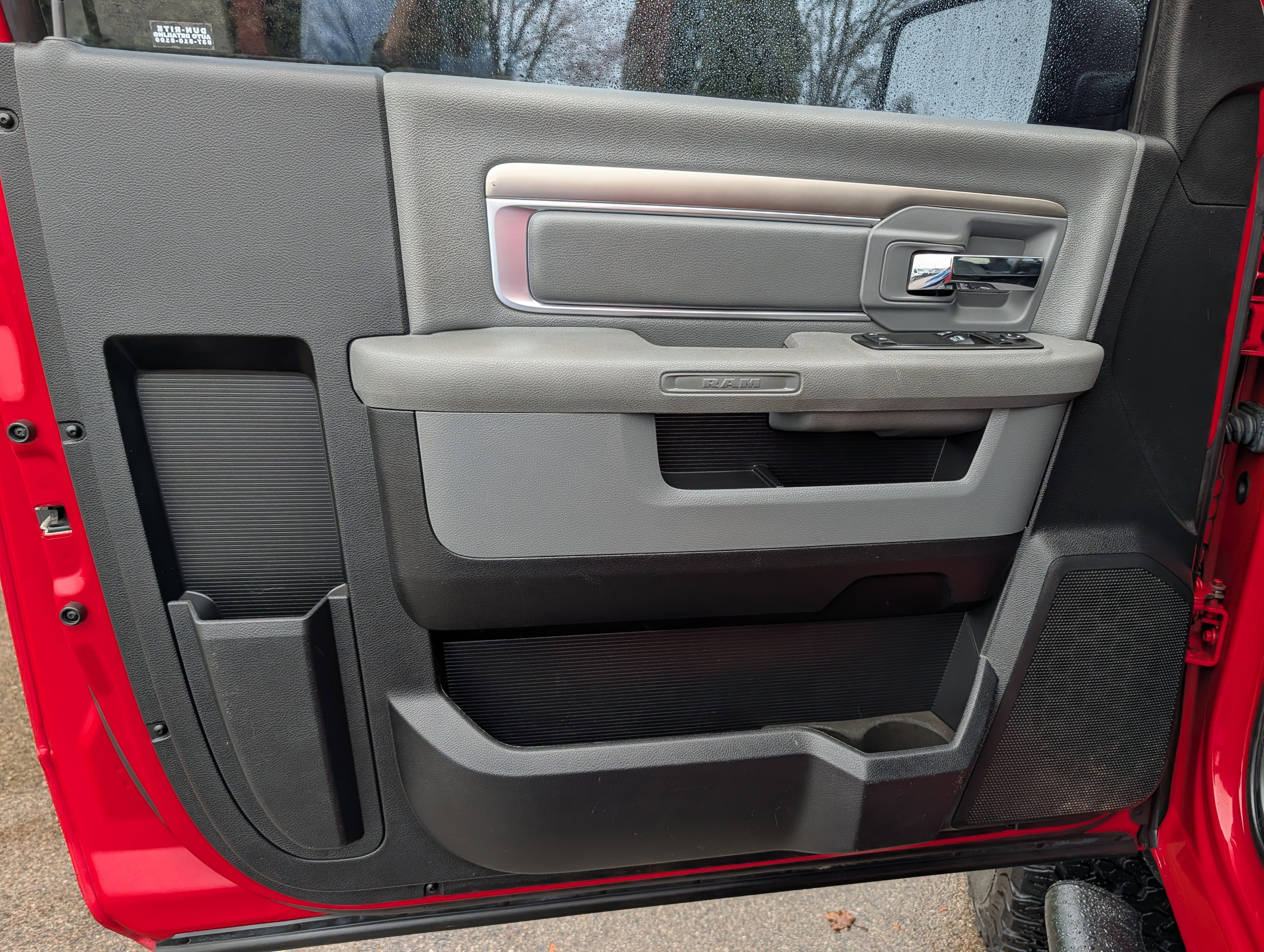 Used 2016 RAM 2500 Tradesman w/ Power & Remote Entry Group image 22