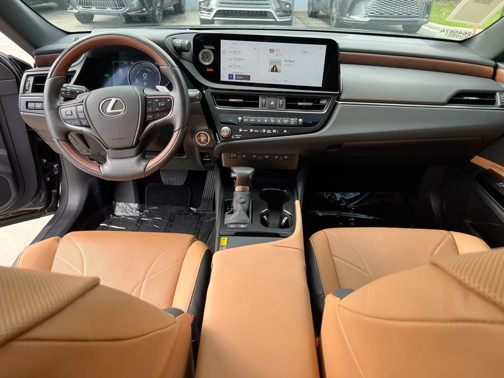 Certified 2024 Lexus ES 300h Ultra Luxury w/ Accessory Package (Z2) FWD image 20