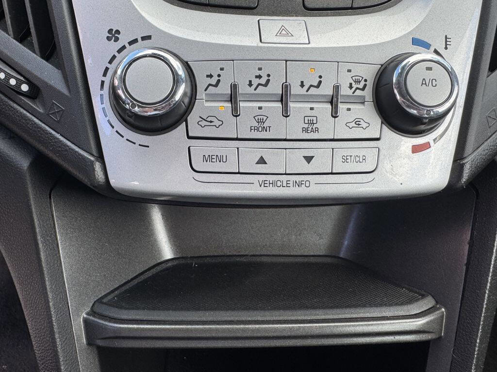 Used 2016 Chevrolet Equinox LS image 17