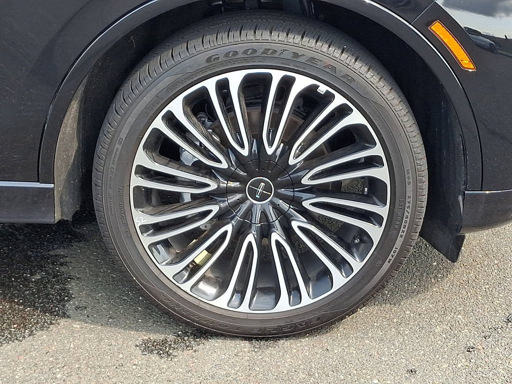 Used 2025 Lincoln Aviator Black Label AWD/4WD image 8