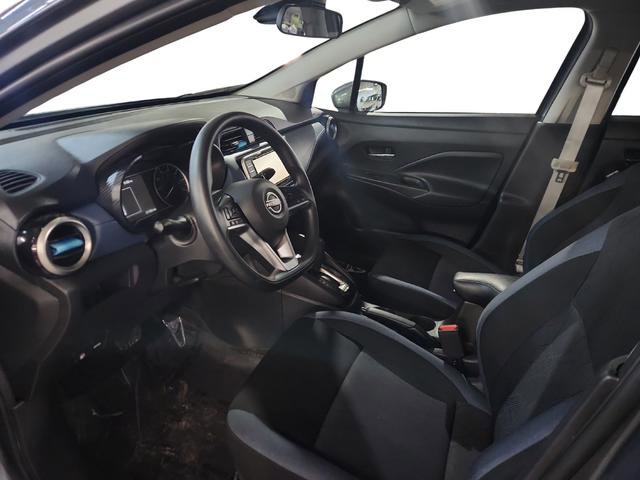 Used 2025 Nissan Versa SV image 7