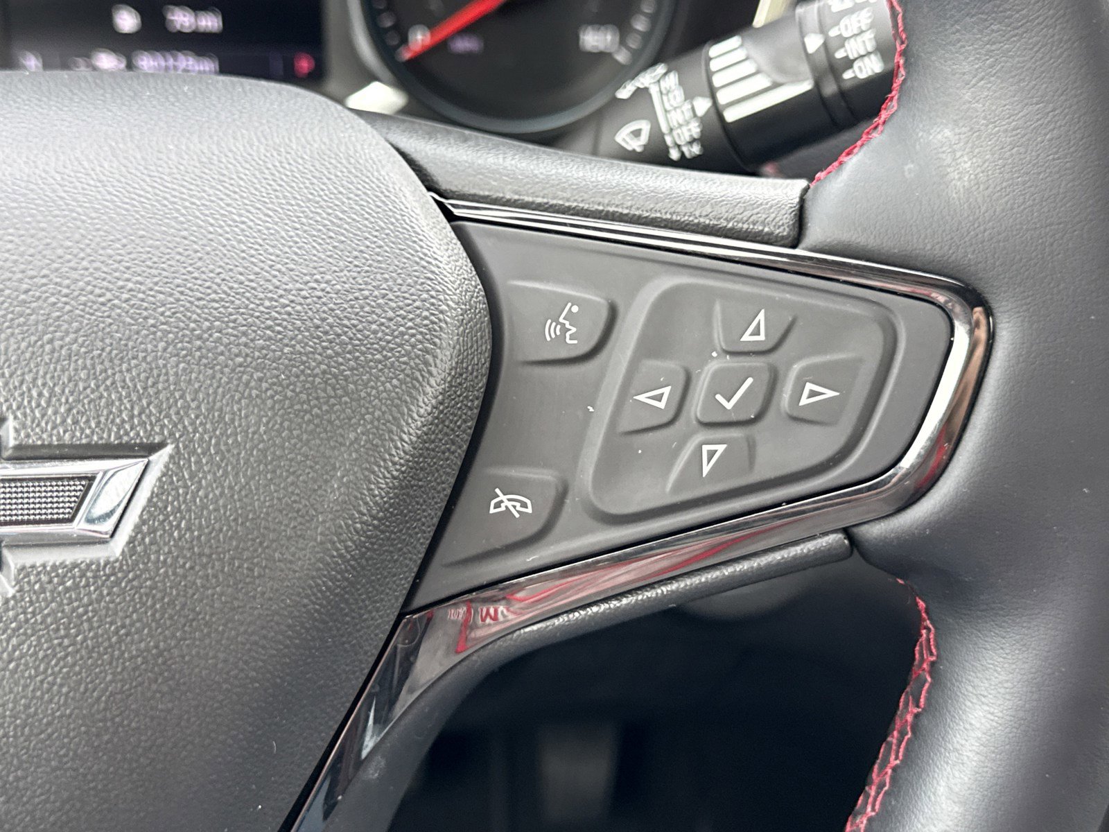 Used 2024 Chevrolet Equinox RS image 22