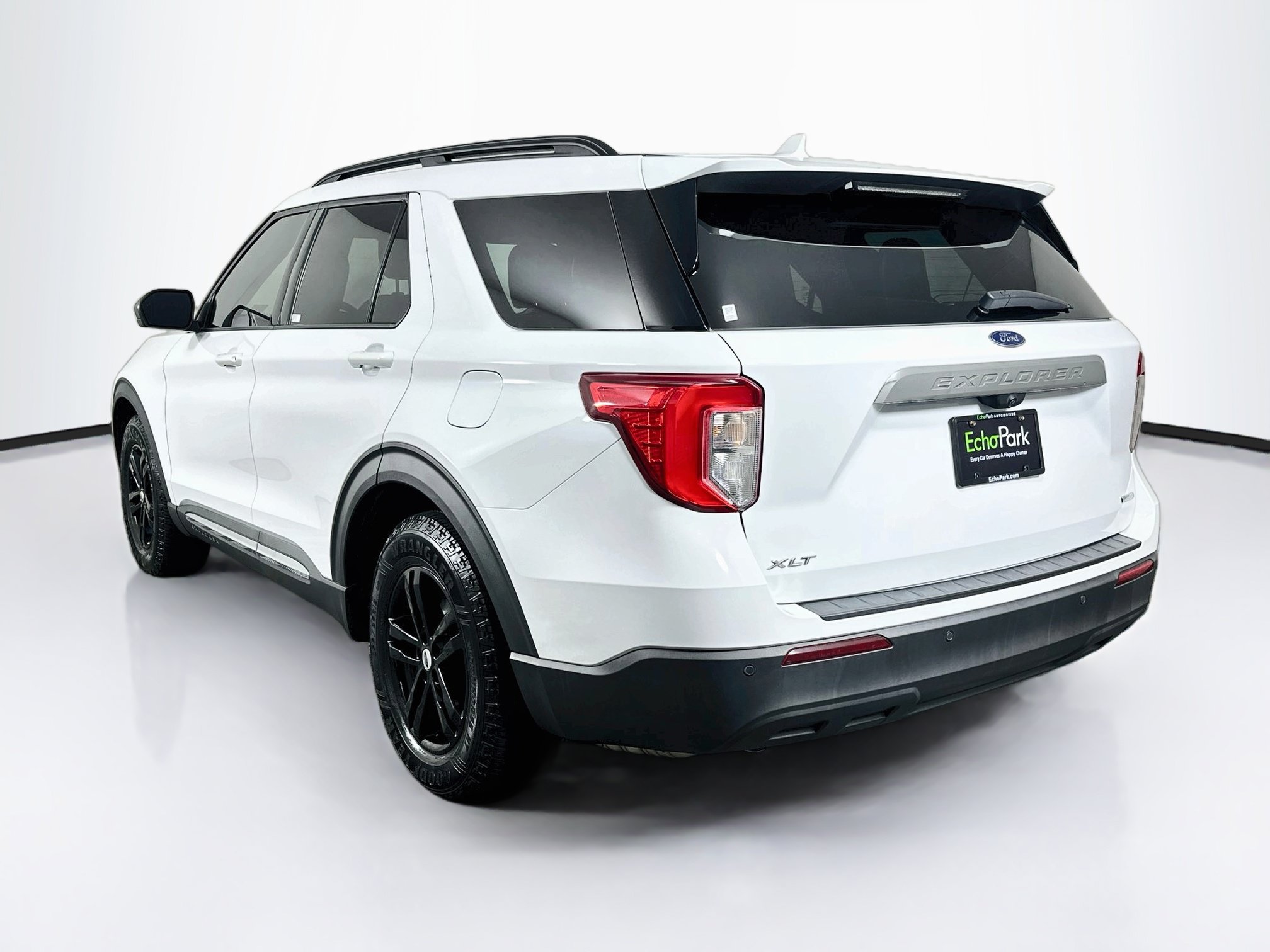 Used 2020 Ford Explorer XLT RWD image 5