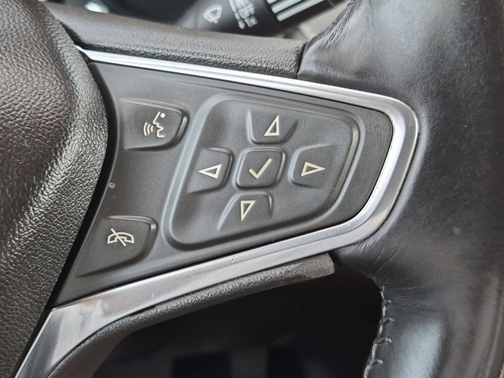 Used 2018 Chevrolet Equinox Premier FWD image 21