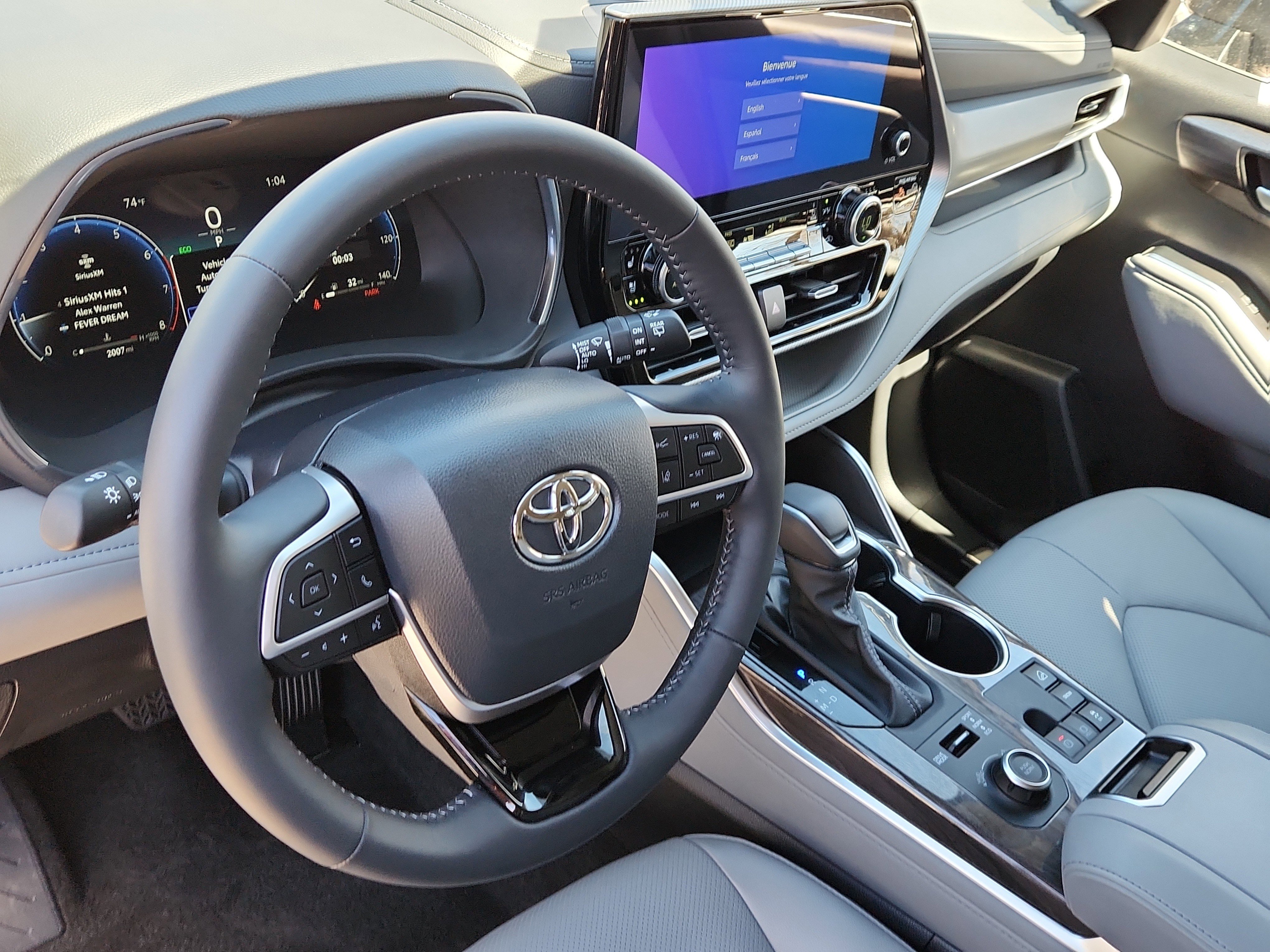 Certified 2026 Toyota Highlander Platinum image 8