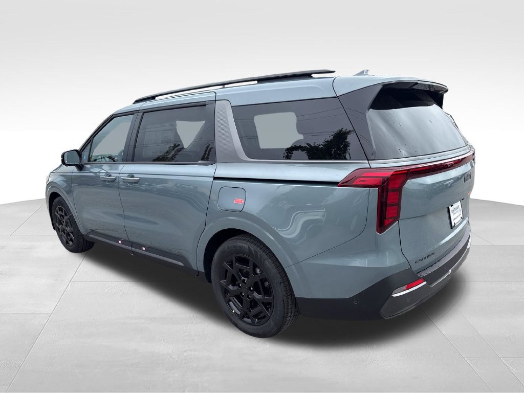 New 2027 Kia Carnival SX FWD image 3