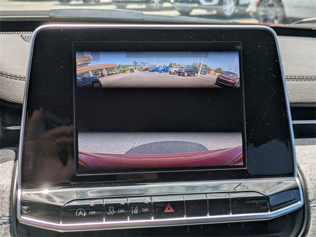 New 2025 Jeep Compass Latitude w/ Sun & Sound Group image 21