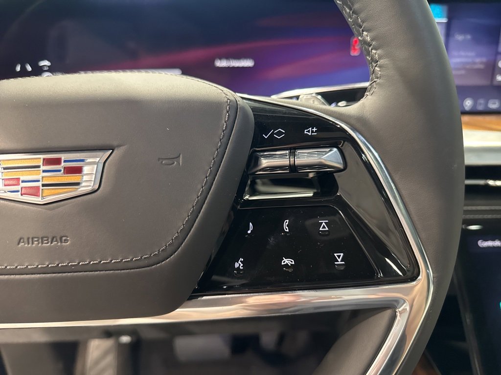 Used 2026 Cadillac Escalade Platinum Sport w/ LPO, ONYX Package image 28