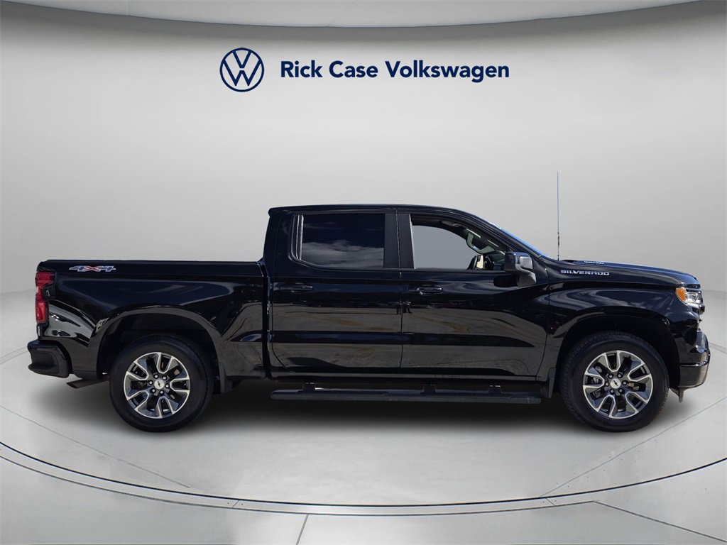 Used 2023 Chevrolet Silverado 1500 RST image 3