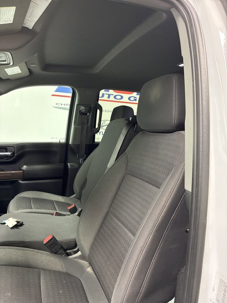 Used 2023 Chevrolet Silverado 3500 LT image 9