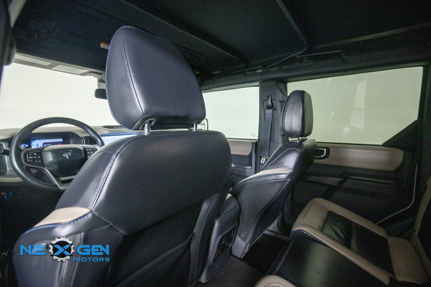 Used 2024 Ford Bronco Wildtrak AWD/4WD image 34