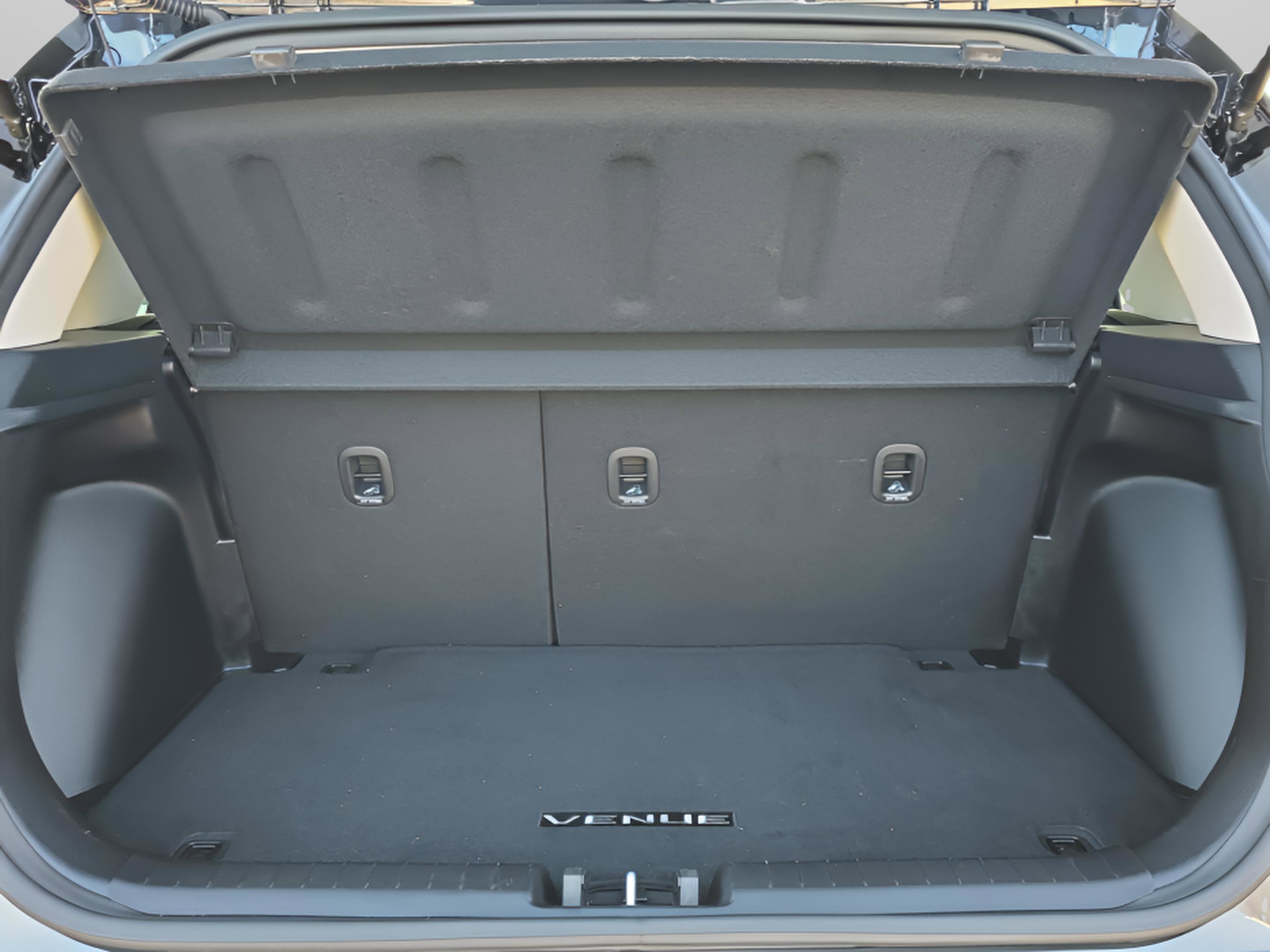 Certified 2024 Hyundai Venue Limited image 7