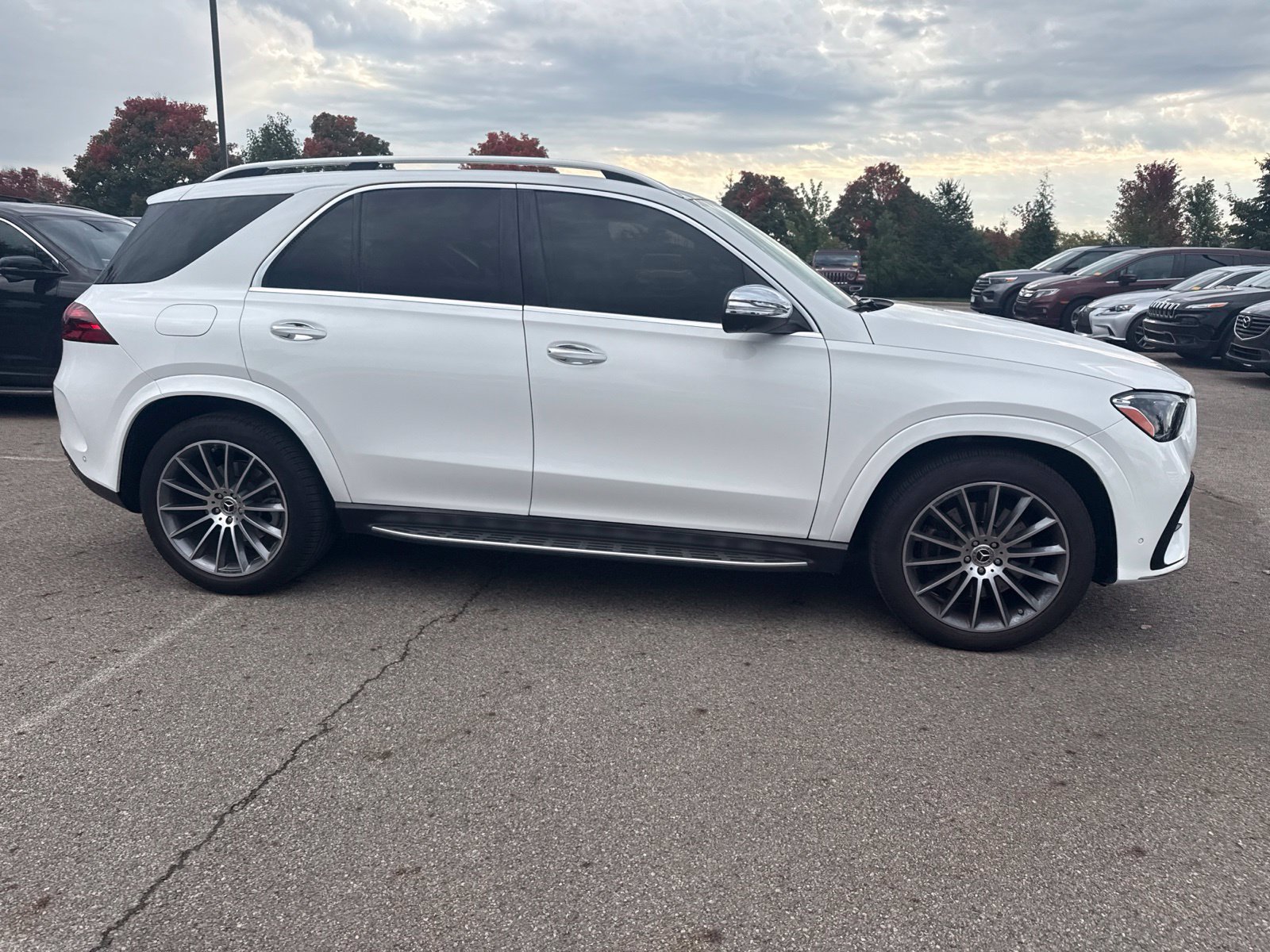 Used 2024 Mercedes-Benz GLE 350 4MATIC image 4