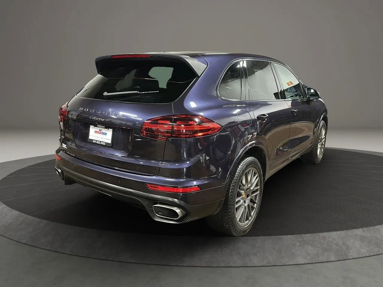 Used 2018 Porsche Cayenne Platinum Edition image 5
