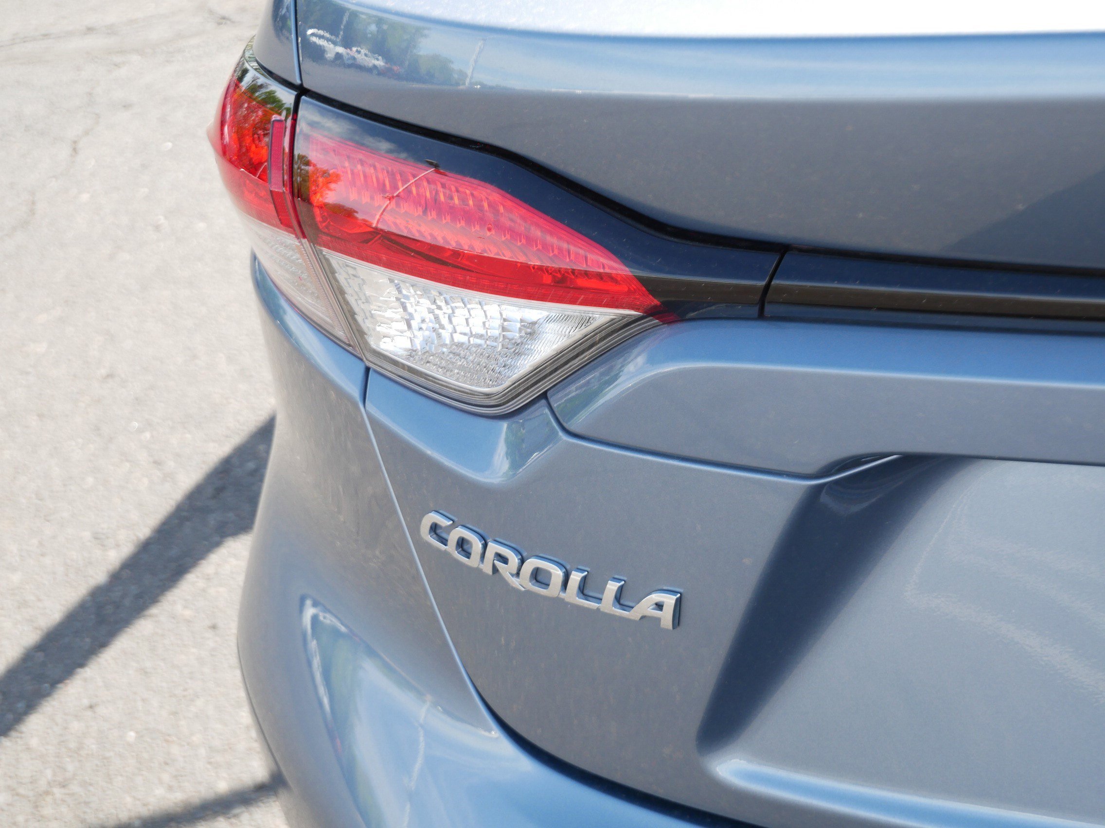 Used 2025 Toyota Corolla LE FWD image 17