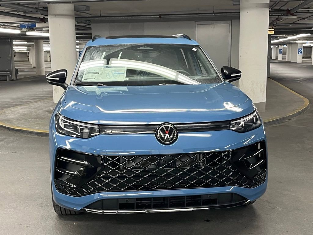 New 2026 Volkswagen Tiguan SE R-Line AWD/4WD image 35