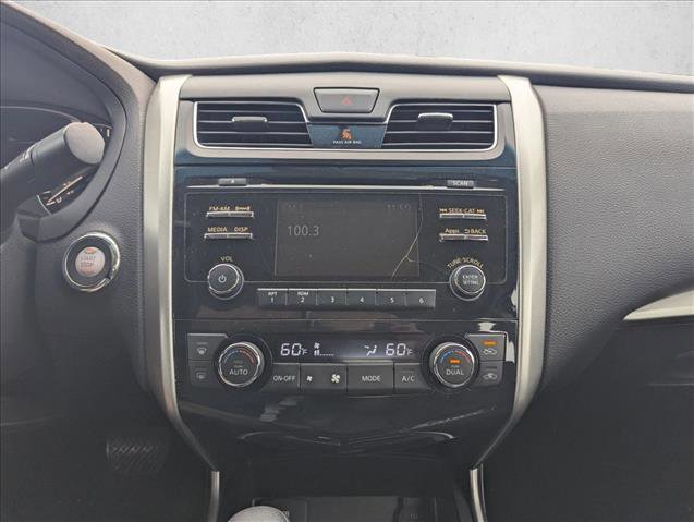 Used 2015 Nissan Altima 2.5 SV FWD image 11