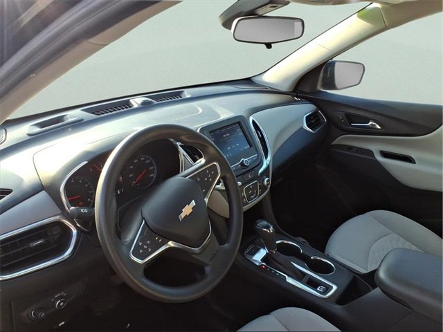 Used 2020 Chevrolet Equinox LS w/ LS Convenience Package image 6