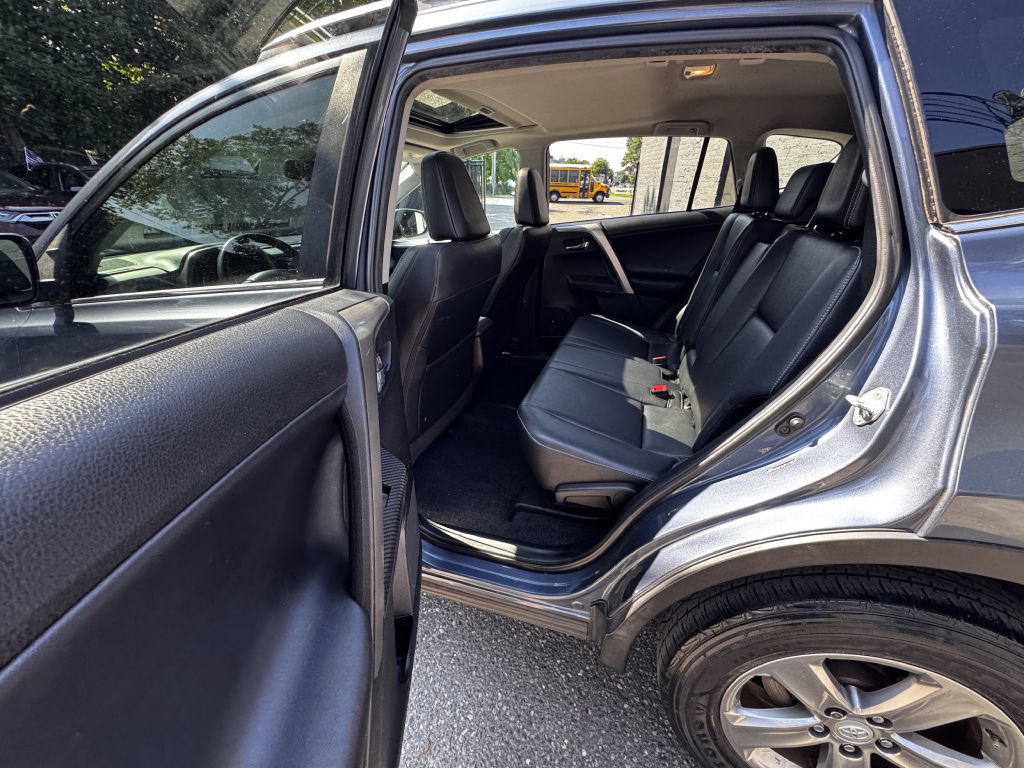 Used 2013 Toyota RAV4 Limited AWD/4WD image 13