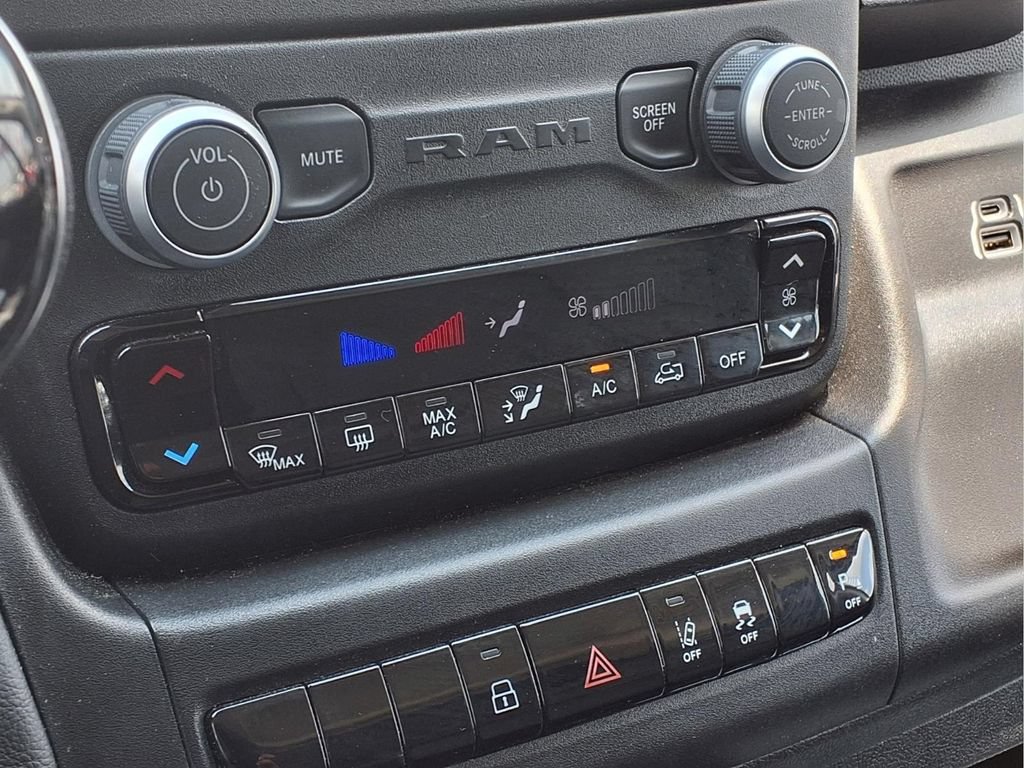 New 2026 RAM ProMaster 2500 w/ Safety Group FWD image 13