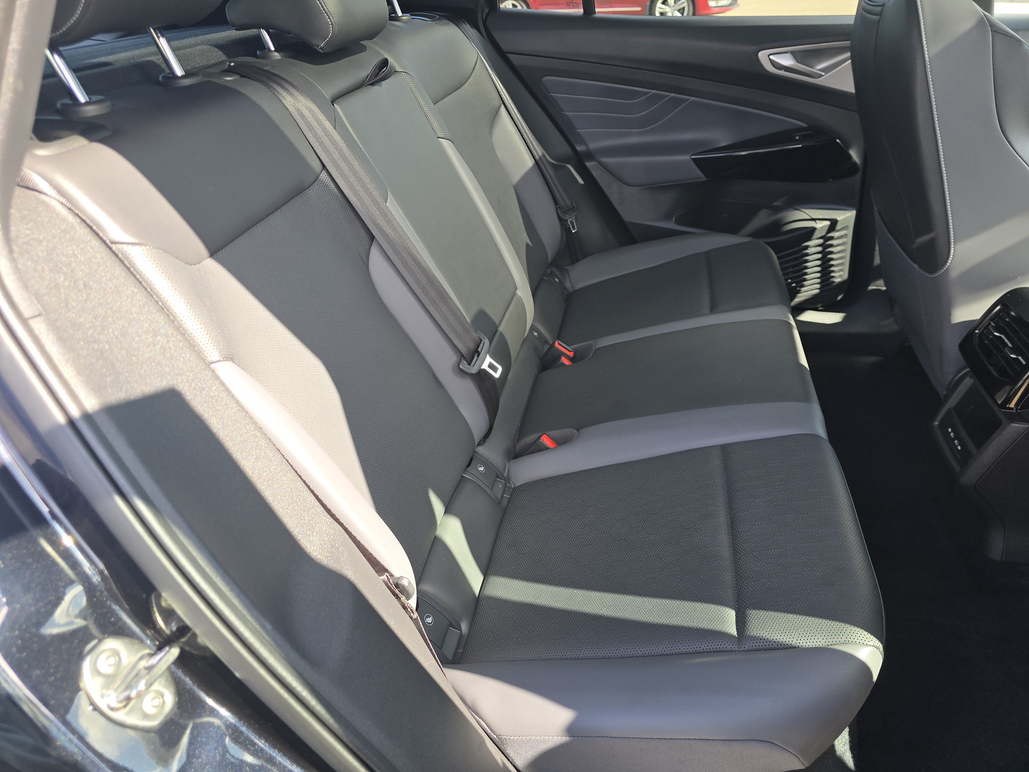 Certified 2023 Volkswagen ID.4 Pro S RWD image 18