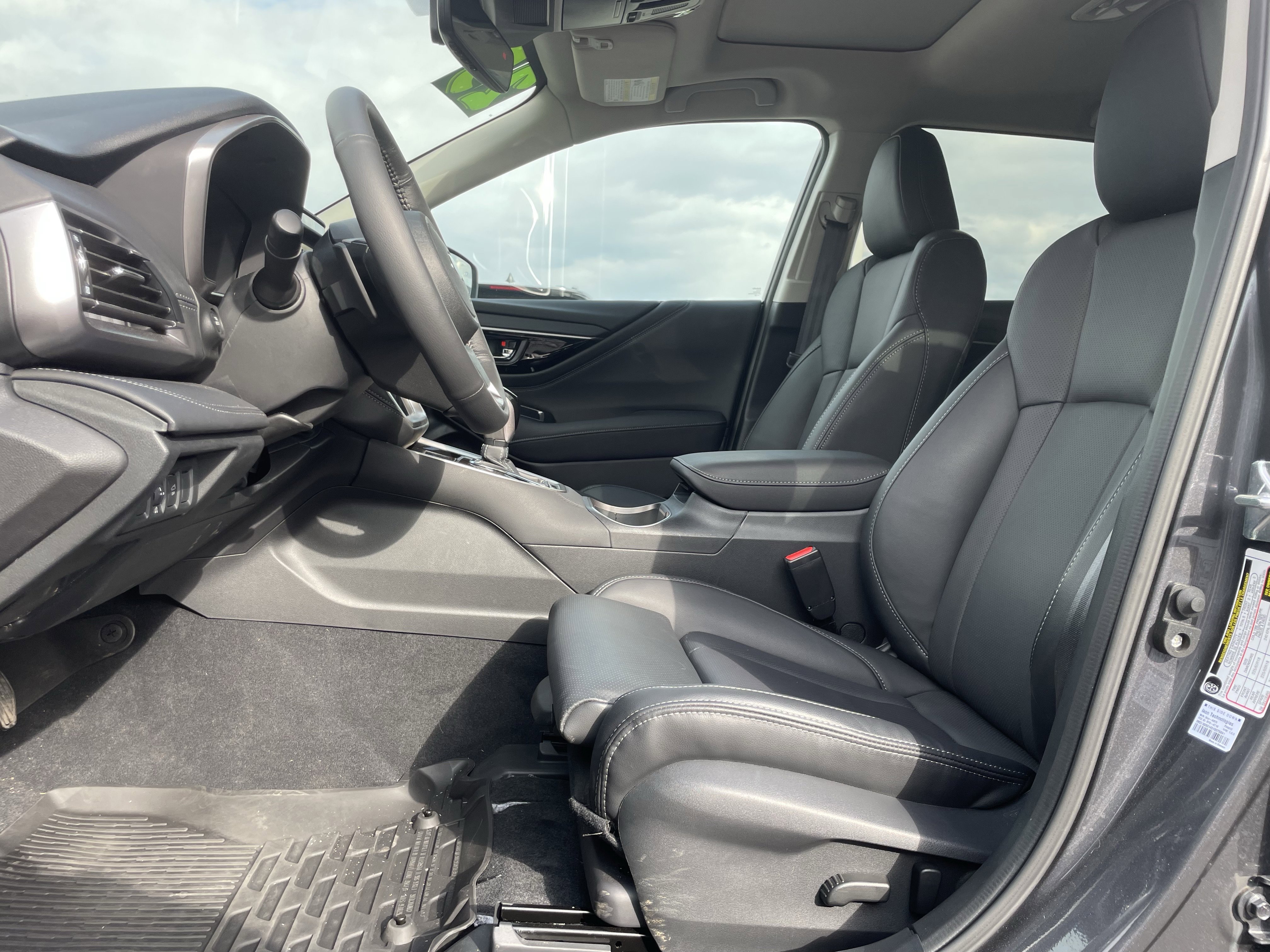 Certified 2025 Subaru Outback Limited AWD/4WD image 12